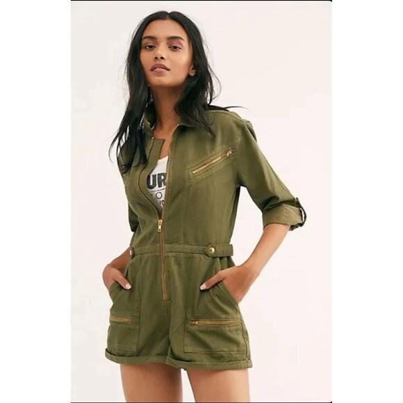 Free People Pants - Free People Isla Flight Shorts Romper Womens 12 Dark Olive Khaki Green Cargo EUC